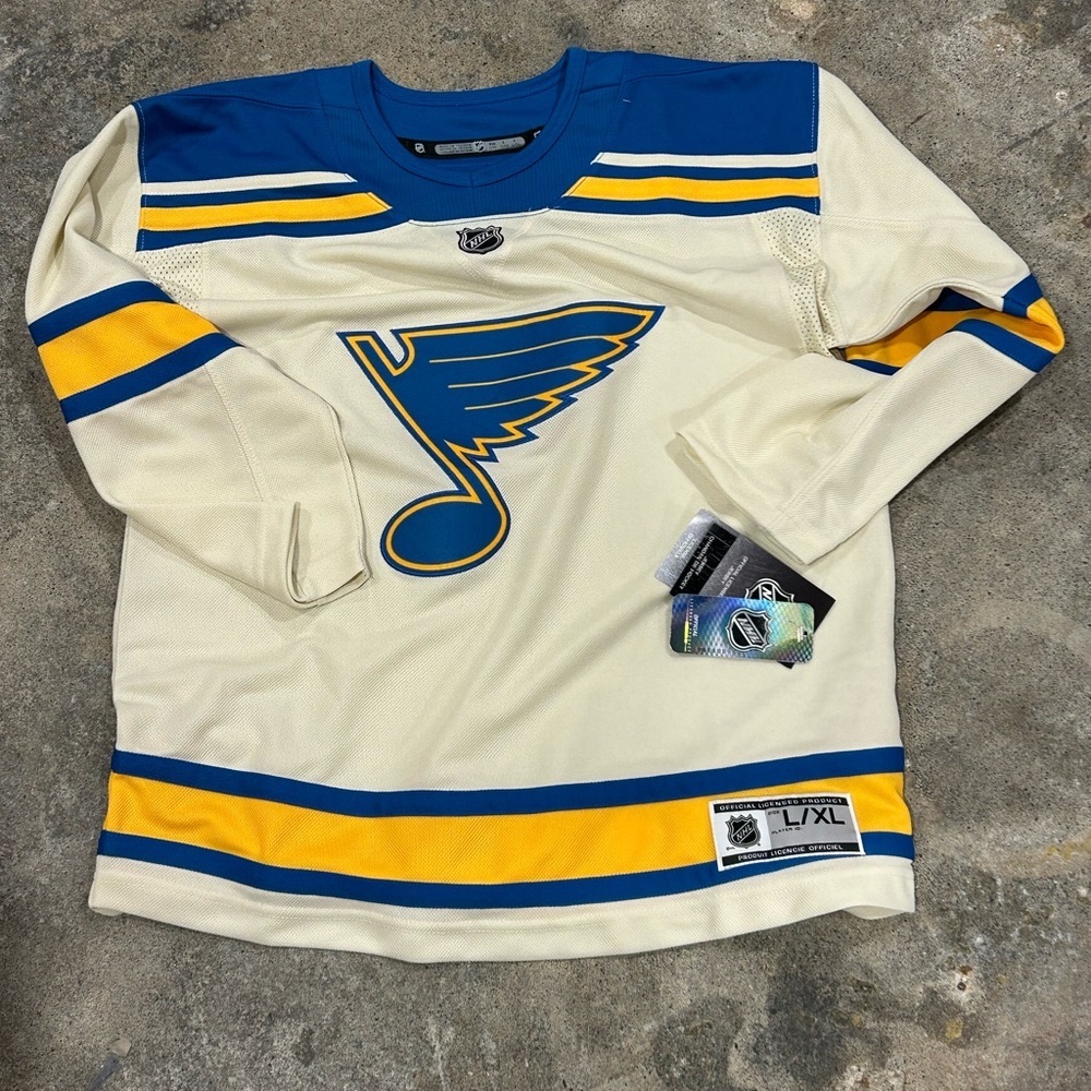 St. Louis Blues Youth 2022 Winter Classic Hockey Jersey;